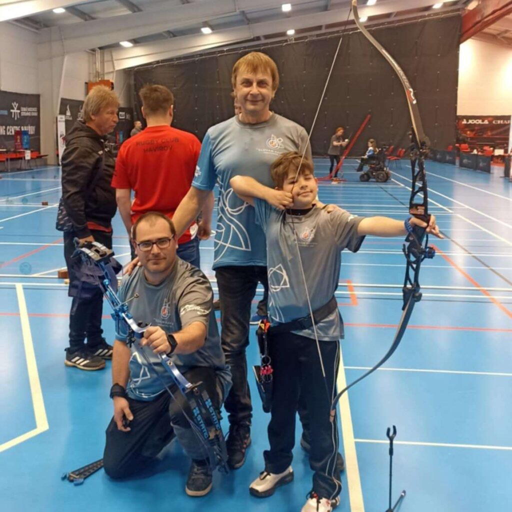 Lukostřelci TJ Slovan Havířov podporují havířovské boccisty